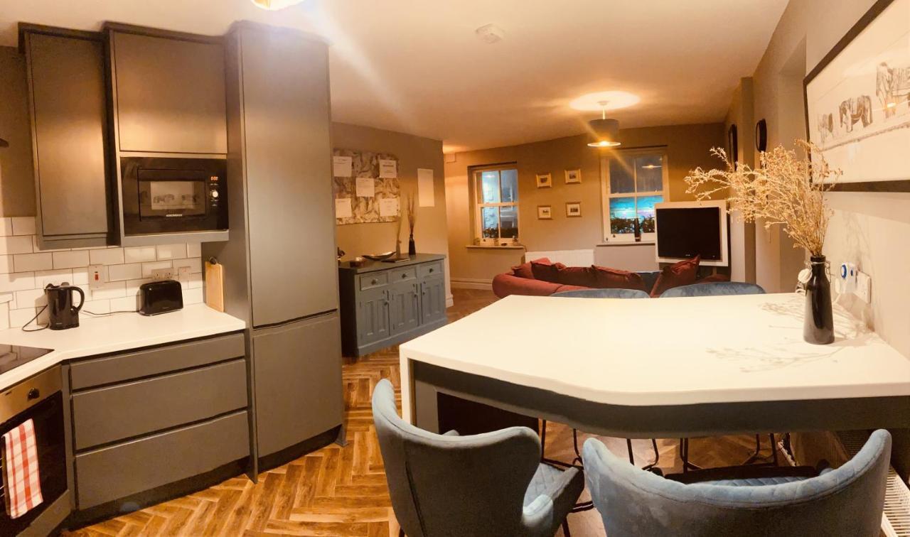 3 Bedroom Luxury Apartment Main Street Cashel  Luaran gambar